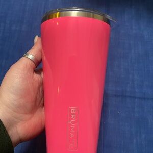 Brumate Neon Pink 20oz Imperial Pint